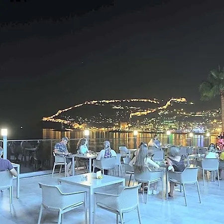 Panorama Hotel 4*